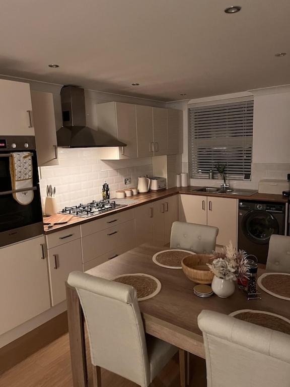 Gorgeous 2 Floor 3 Bed Apartment St Leonards-on-Sea Bagian luar foto