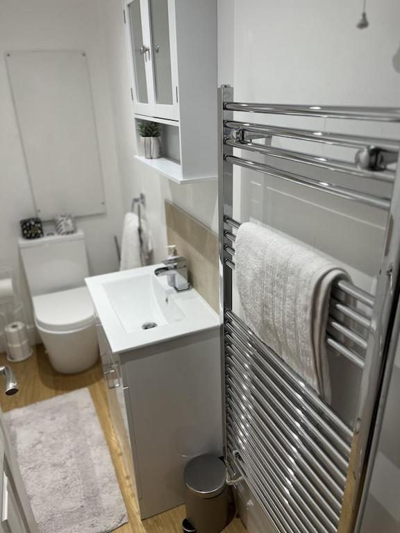 Gorgeous 2 Floor 3 Bed Apartment St Leonards-on-Sea Bagian luar foto